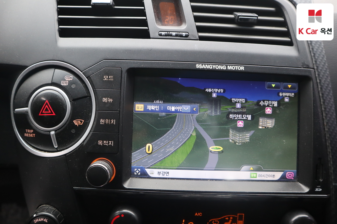 سانج يونج كوراندو سبورت 2015 - صورة 13