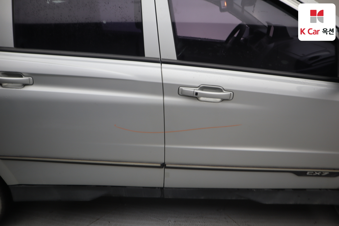 KG Mobility Korando Sports 2015 - Image 40