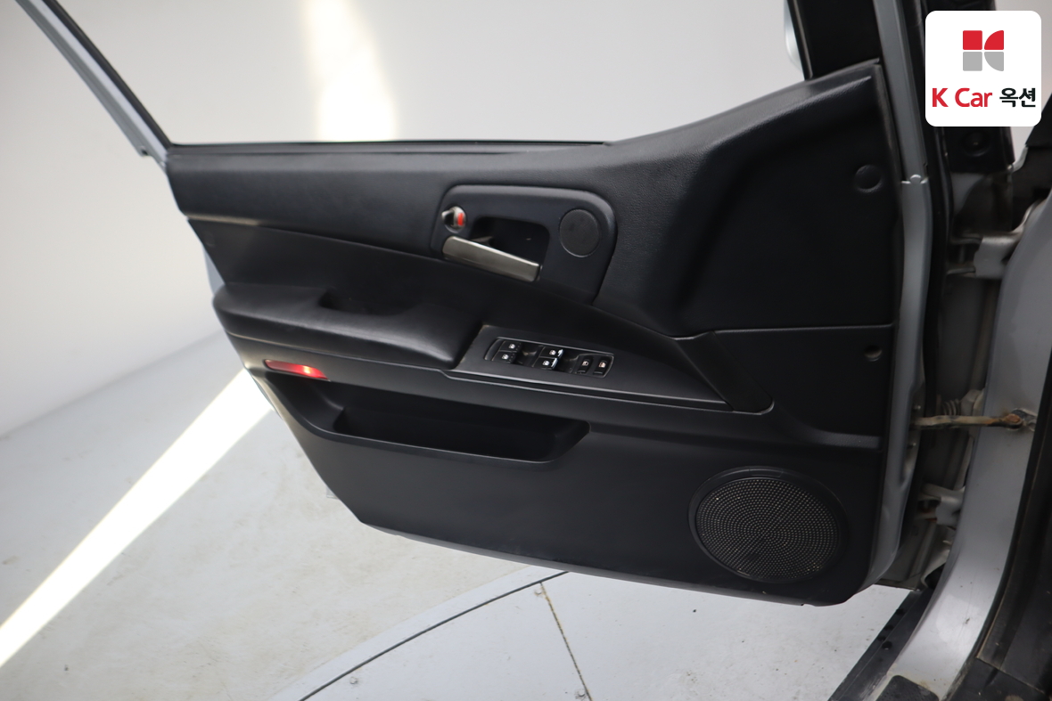 KG Mobility Korando Sports 2015 - Image 8