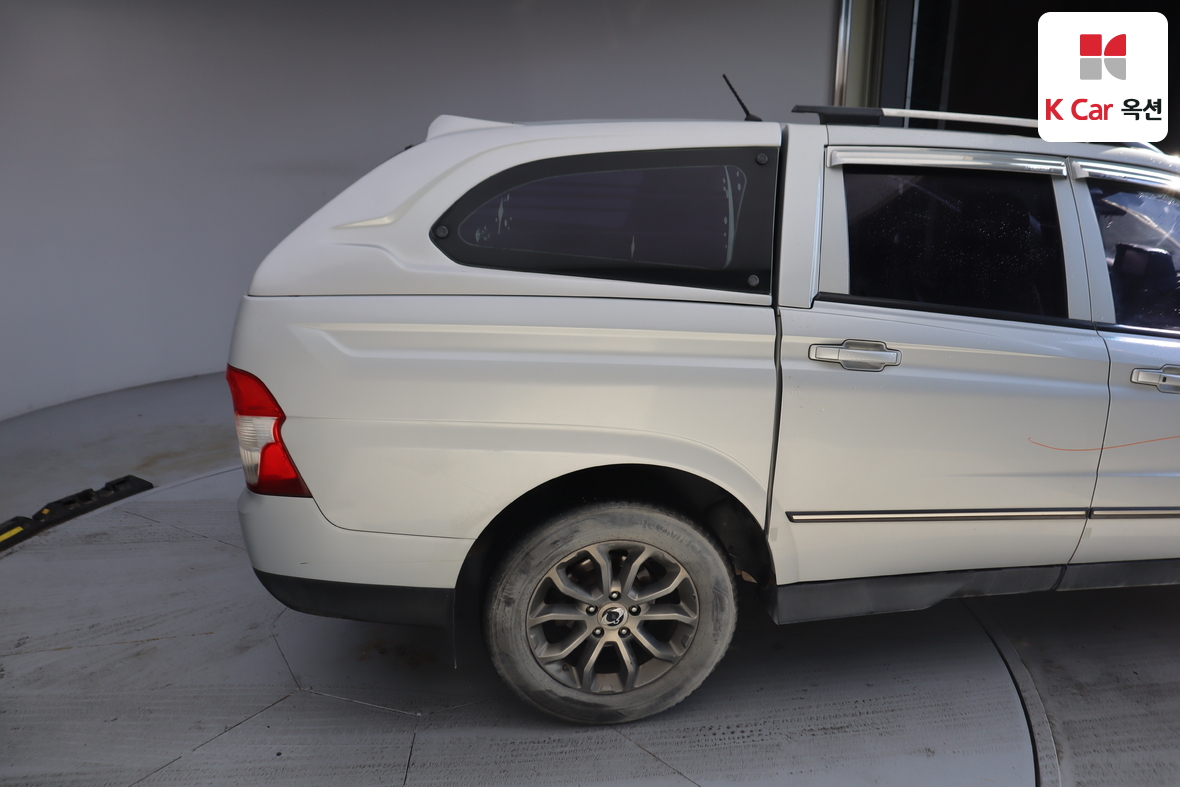 KG Mobility Korando Sports 2015 - Image 47