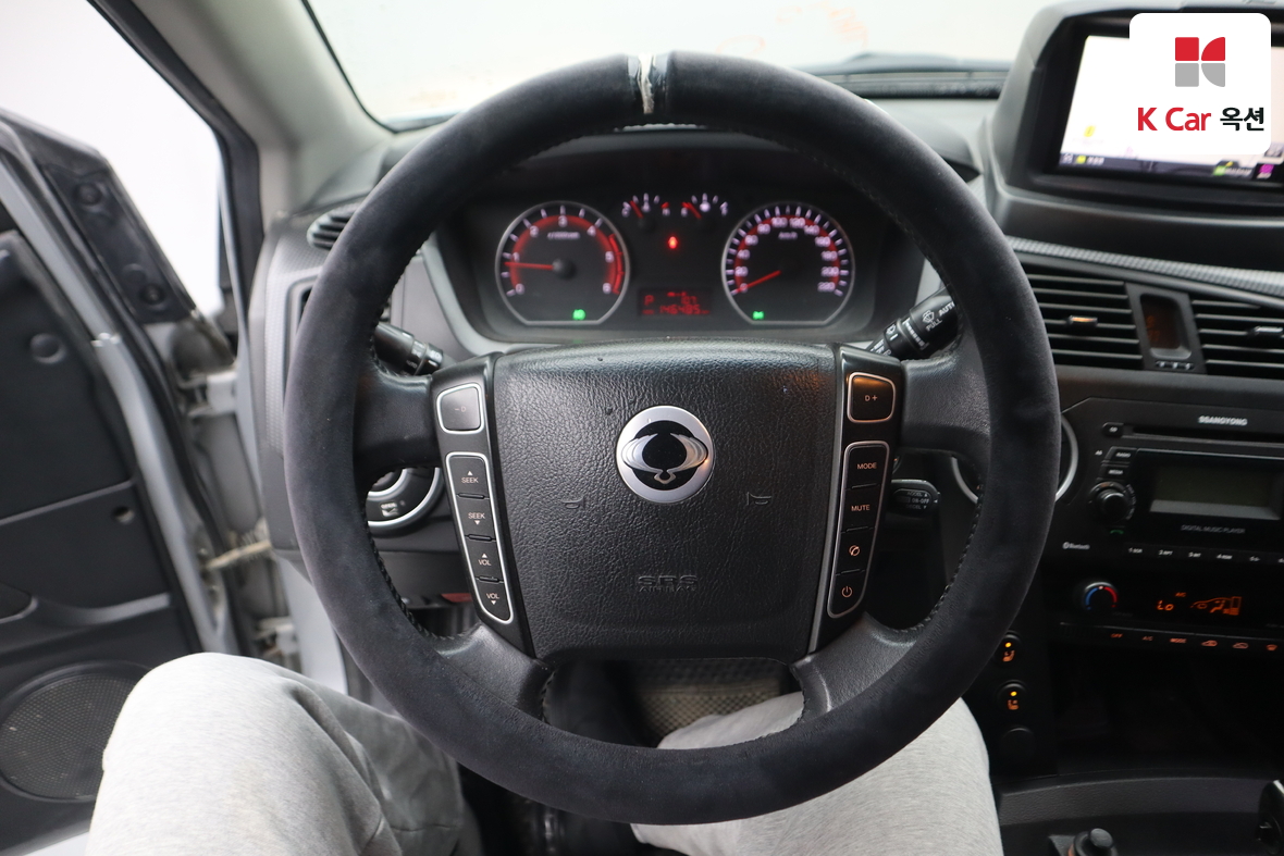 KG Mobility Korando Sports 2015 - Image 10