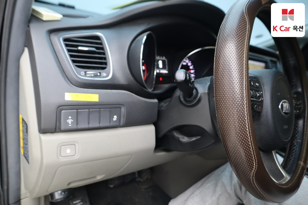 Kia New Carnival 2016 - Image 9