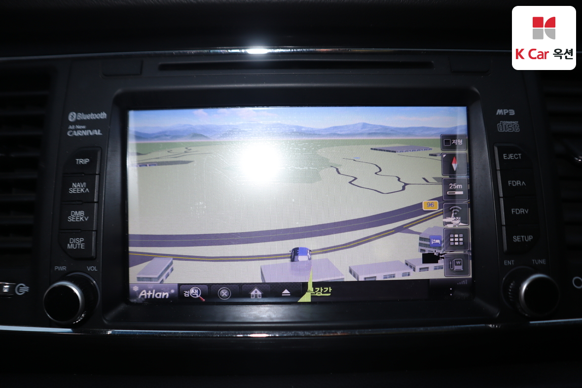 Kia New Carnival 2016 - Image 14