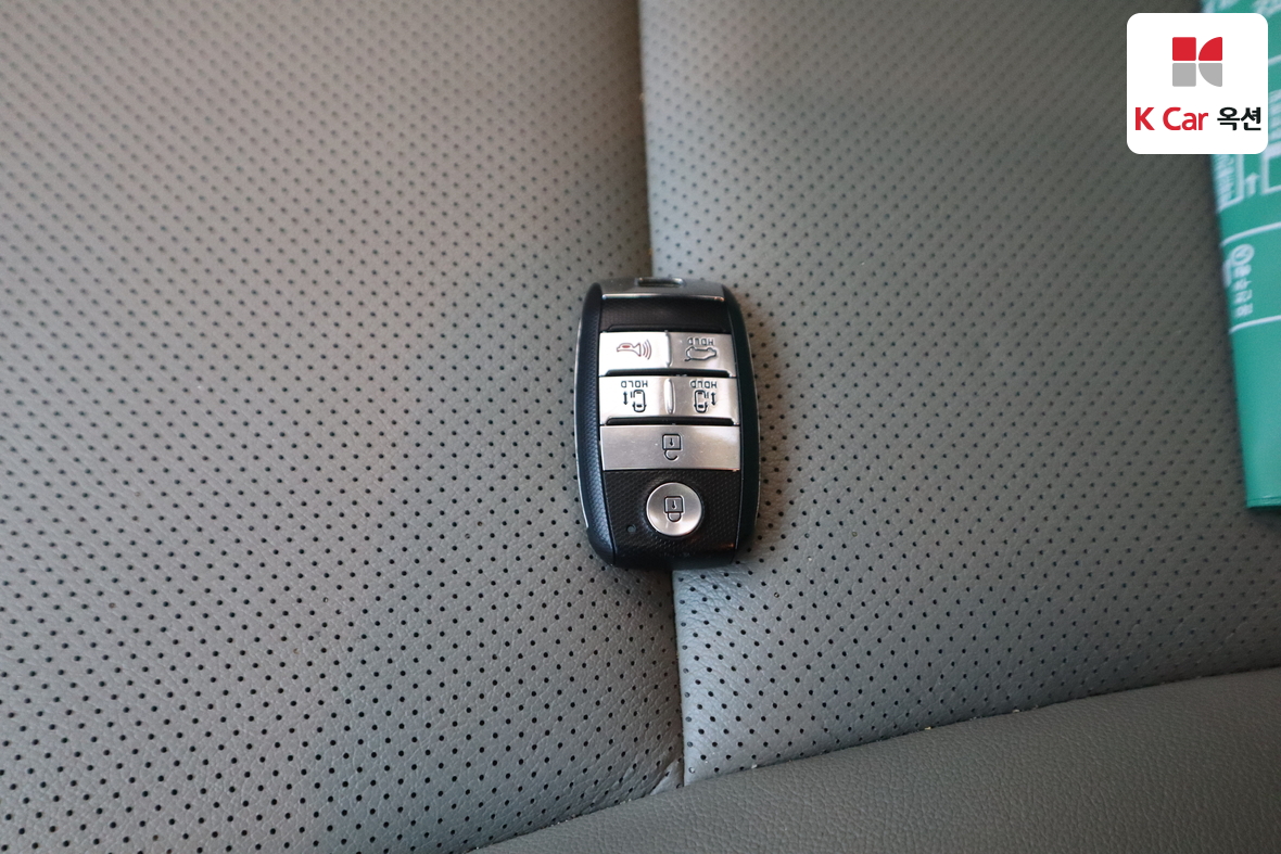 Kia New Carnival 2016 - Image 18