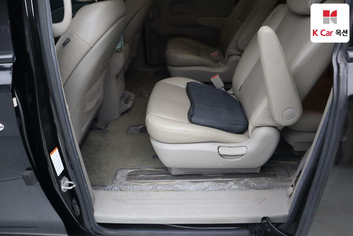 Kia New Carnival 2016 - Image 24