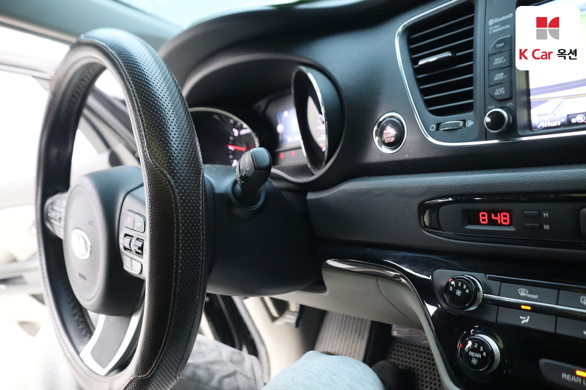 Kia New Carnival 2016 - Image 11