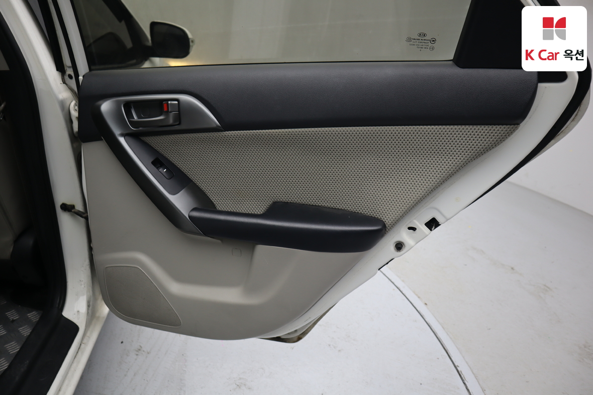 Kia Forte 2010 - Image 24