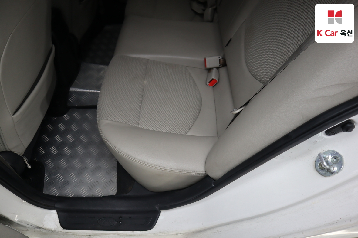 Kia Forte 2010 - Image 21