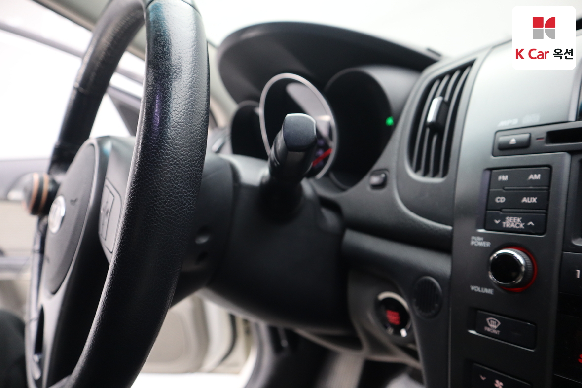 Kia Forte 2010 - Image 11