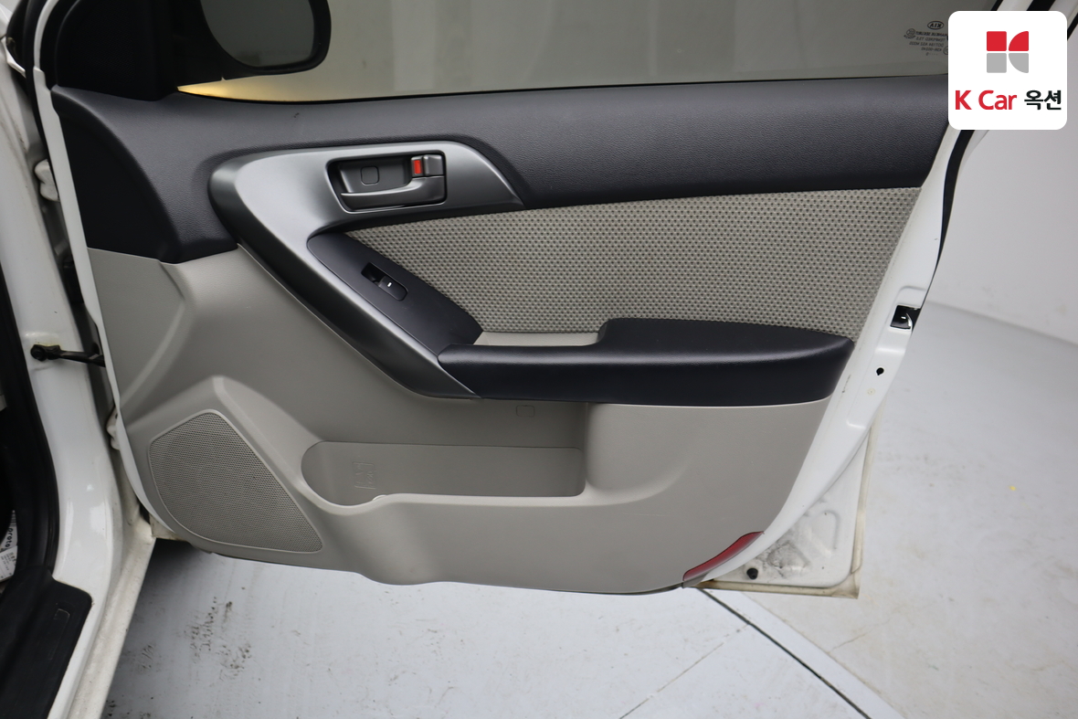 Kia Forte 2010 - Image 26