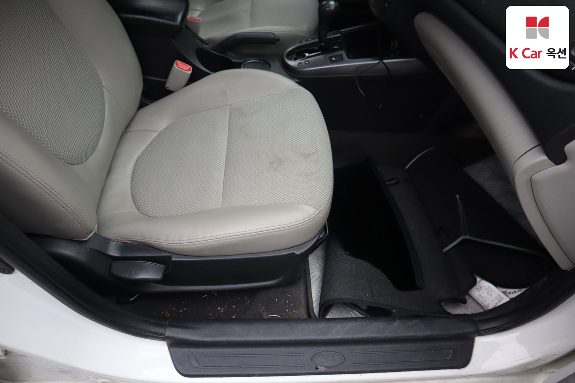 Kia Forte 2010 - Image 27