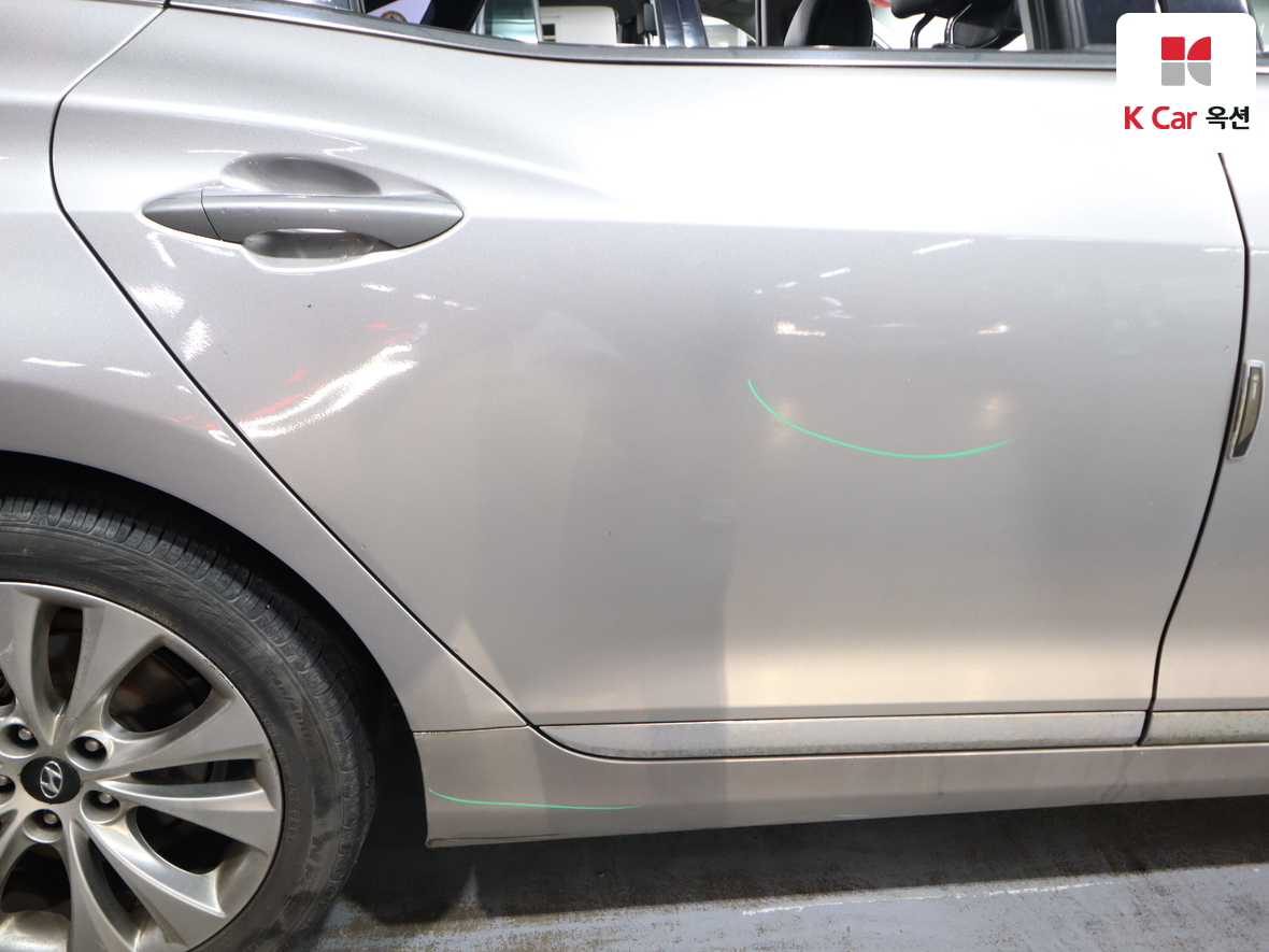 Hyundai AZERA 2011 - Image 40