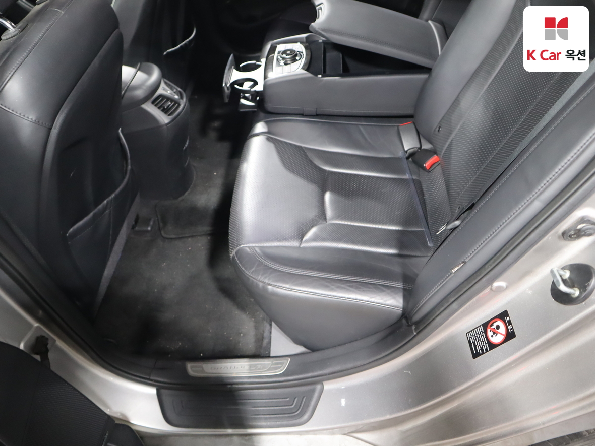 Hyundai AZERA 2011 - Image 23