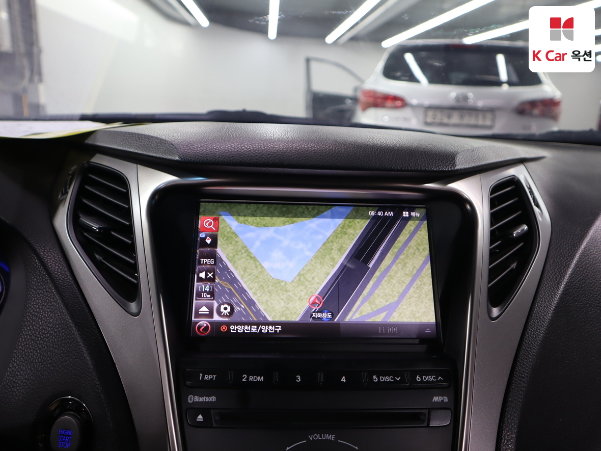 Hyundai AZERA 2011 - Image 14