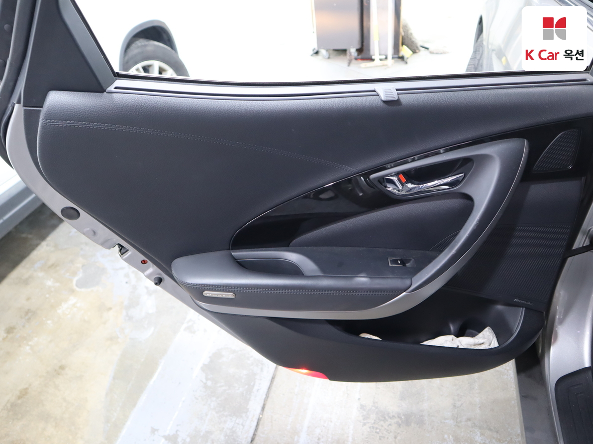 Hyundai AZERA 2011 - Image 22