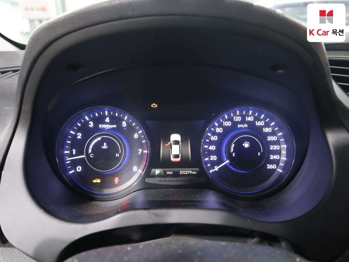 Hyundai AZERA 2011 - Image 5