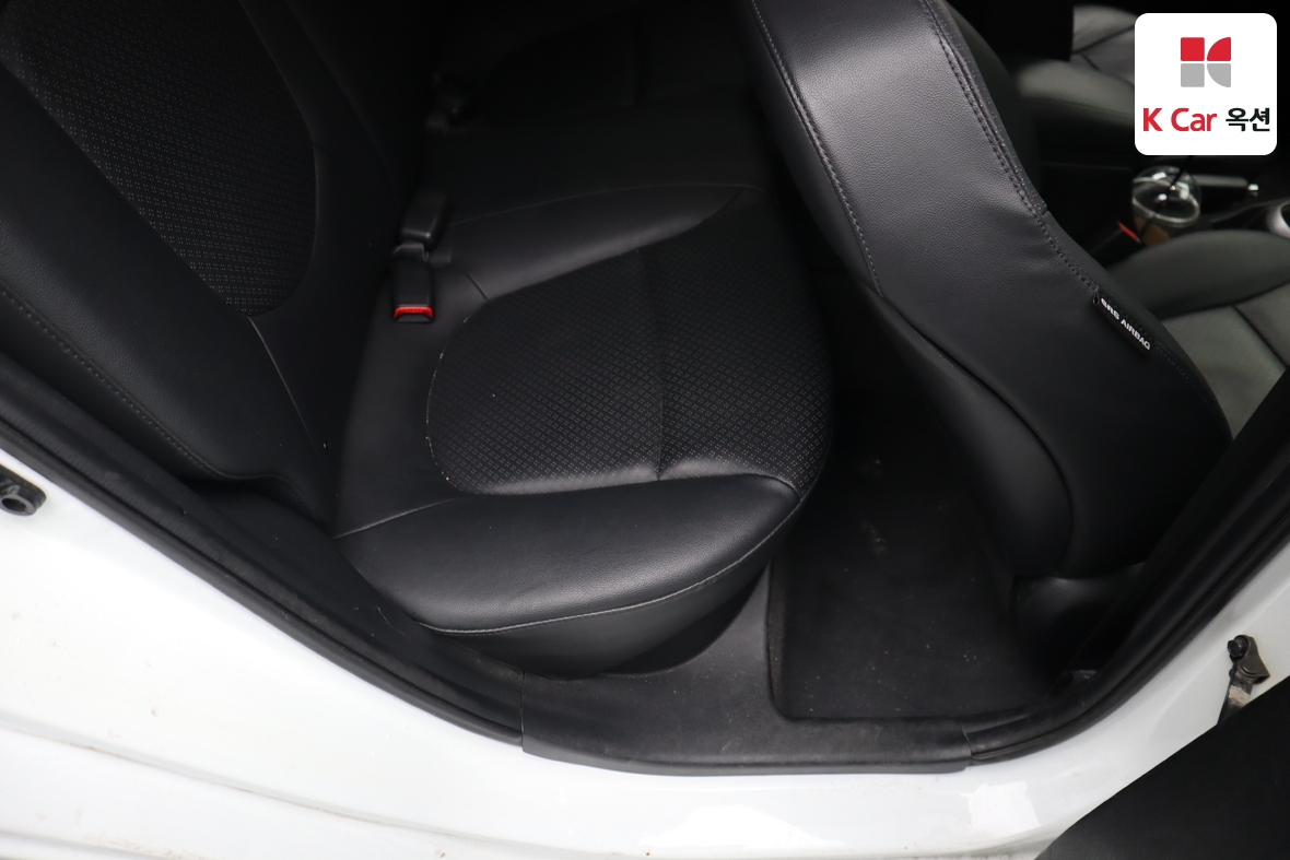 هيونداي أكسنت 2014 - صورة 27