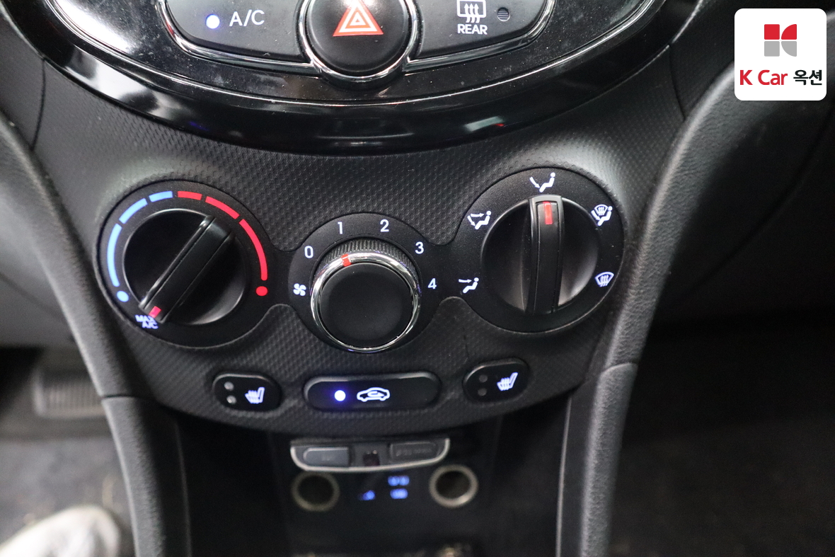 هيونداي أكسنت 2014 - صورة 15