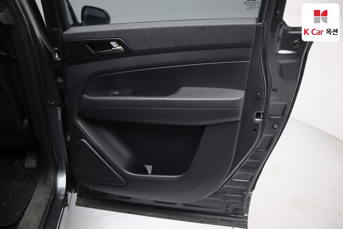 KG Mobility Rexton Sports 2020 - Image 25