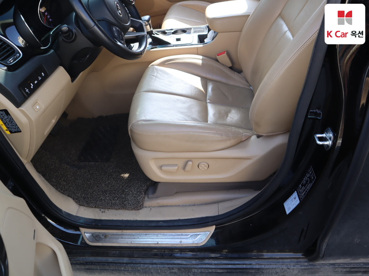 كيا نيو كارنيفال 2020 - صورة 18