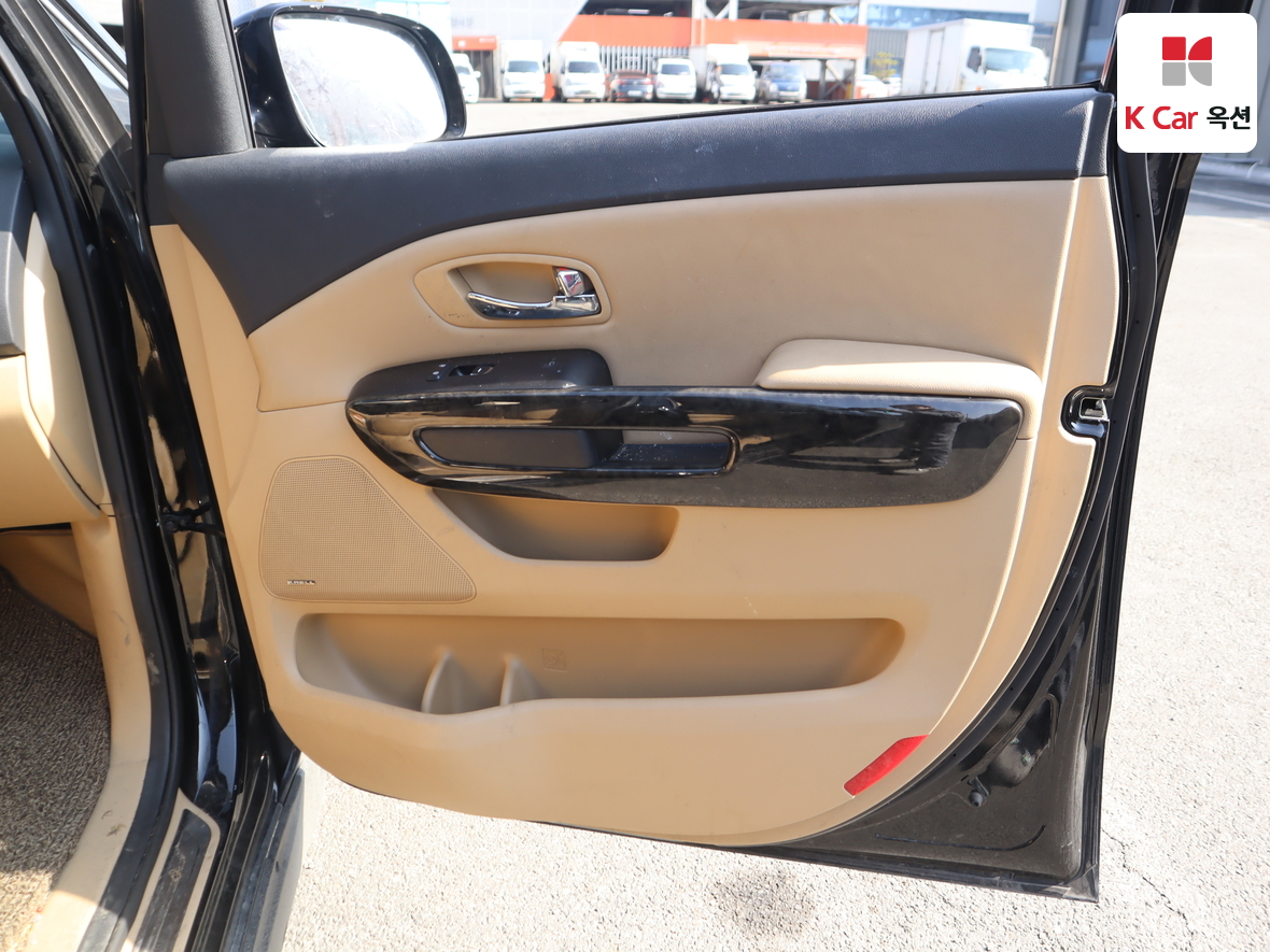 كيا نيو كارنيفال 2020 - صورة 30