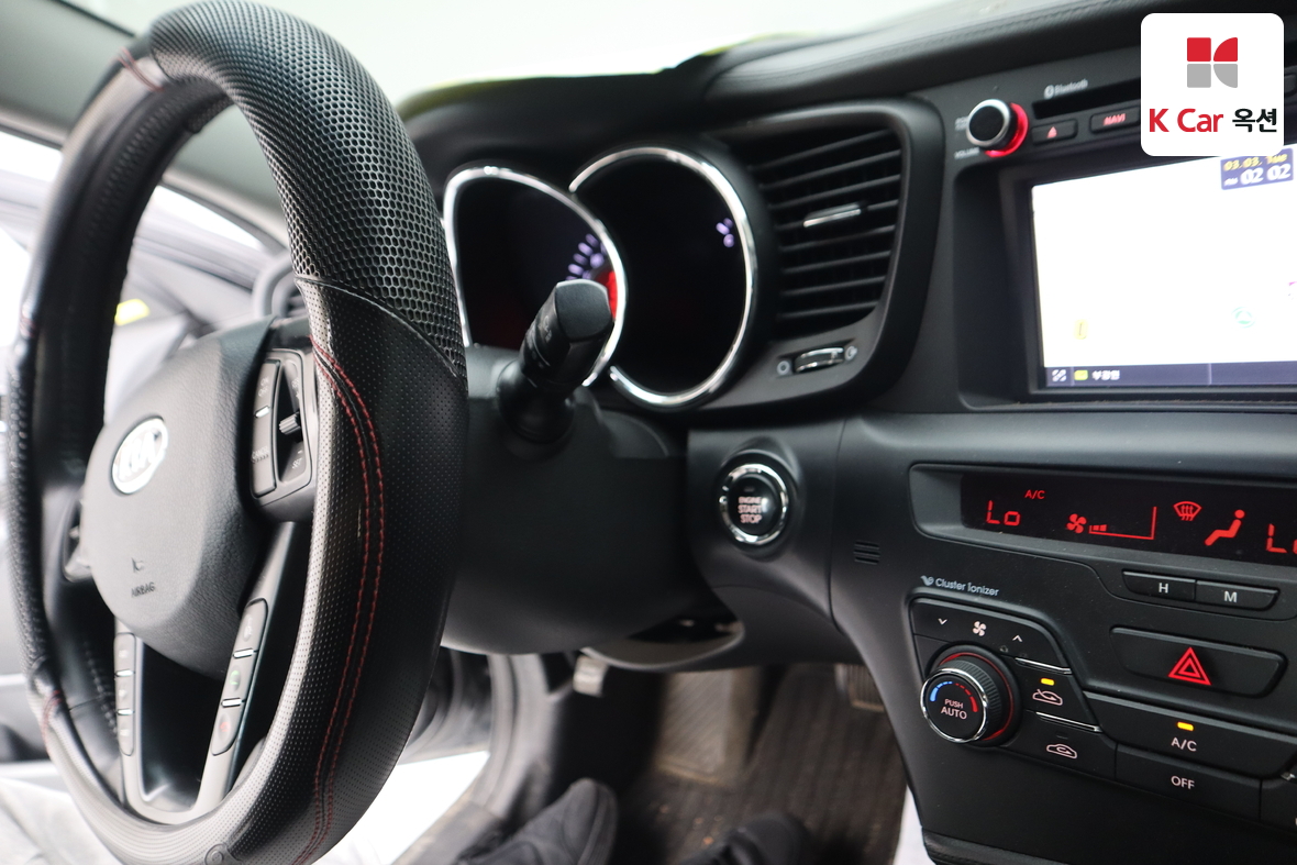 Kia K5 2013 - Image 11