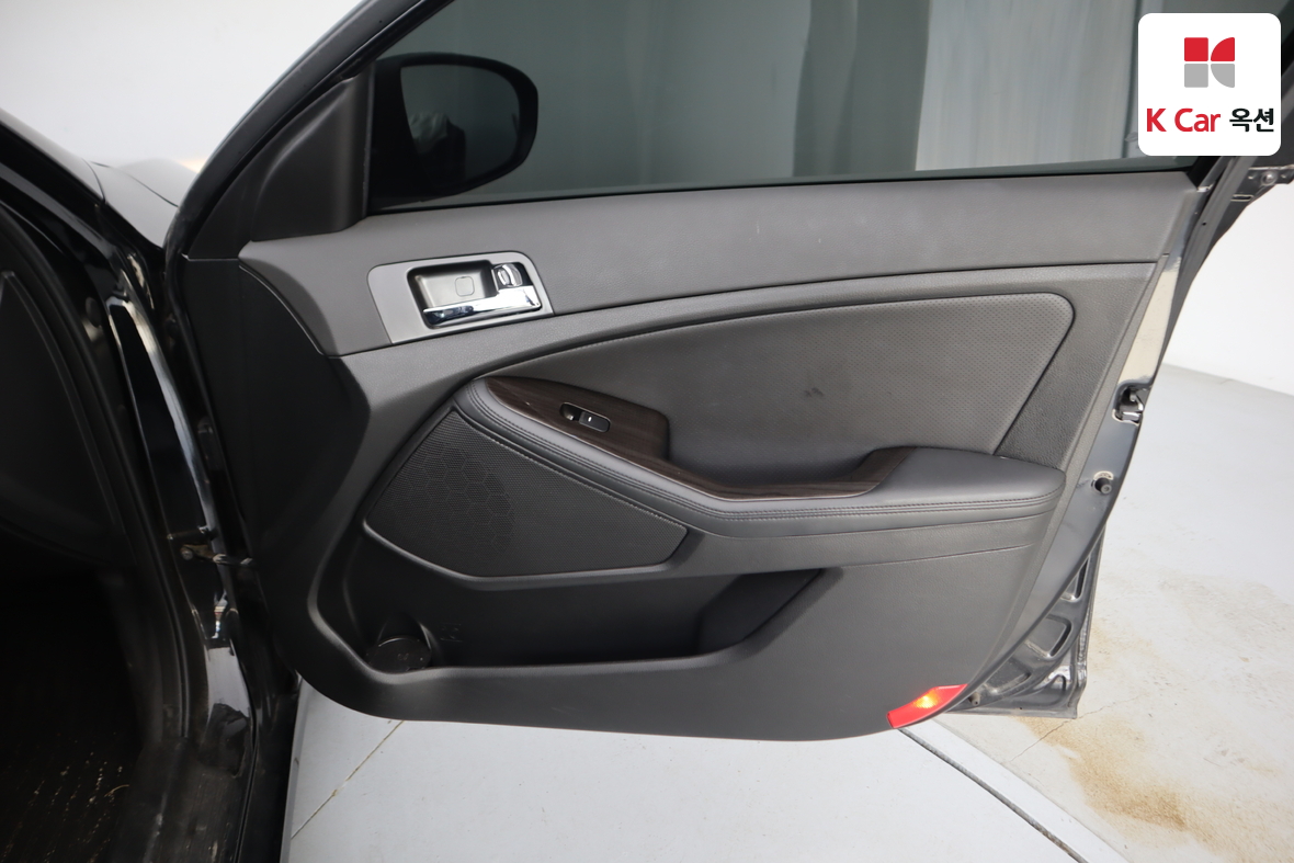 Kia K5 2013 - Image 26
