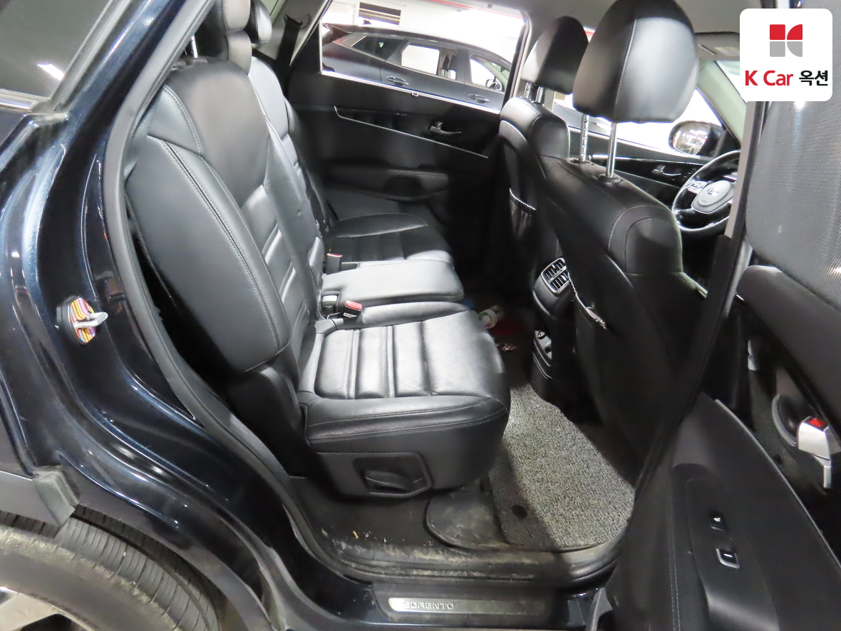 Kia Sorento 2018 - Image 28