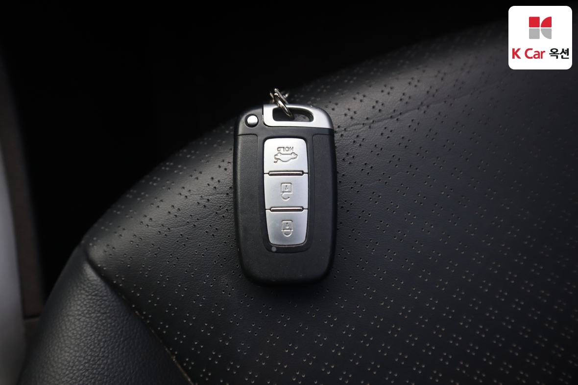 Hyundai Accent 2011 - Image 16