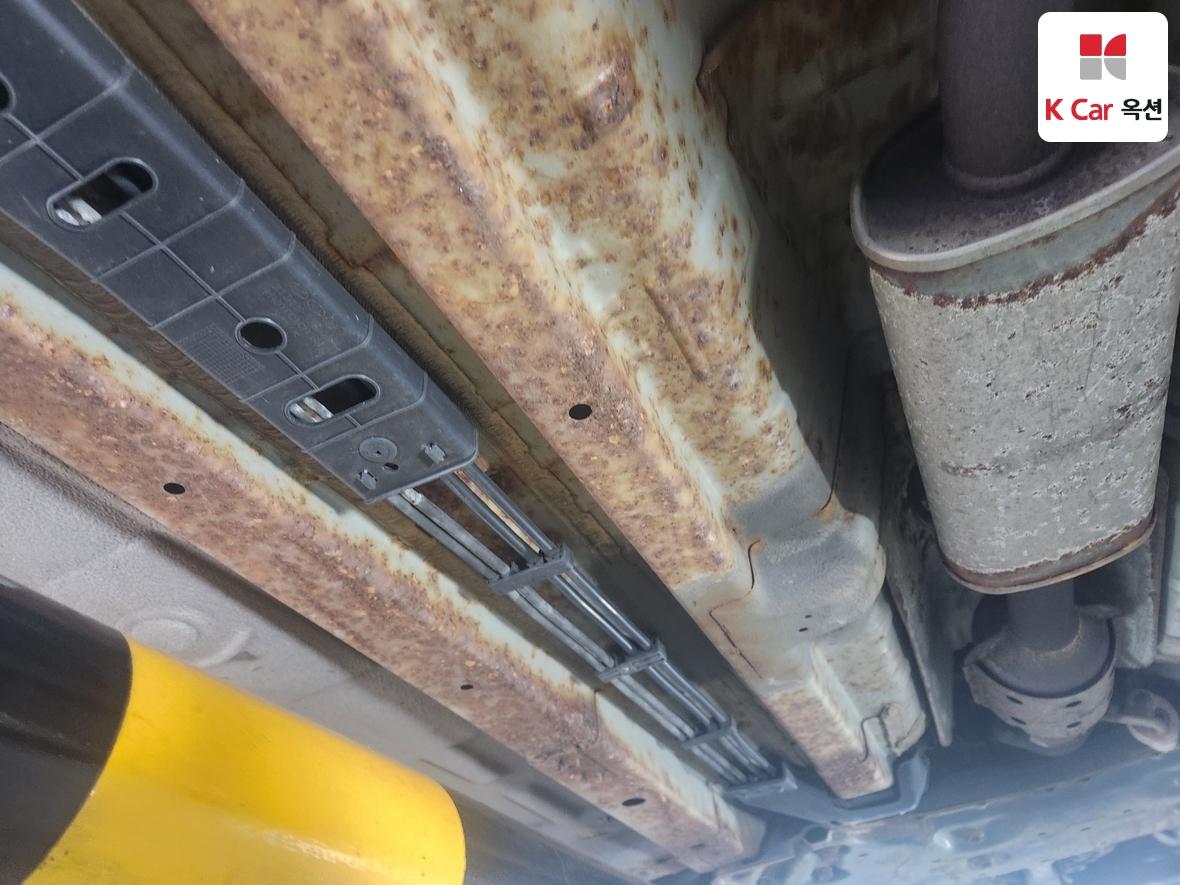 Hyundai Accent 2011 - Image 45