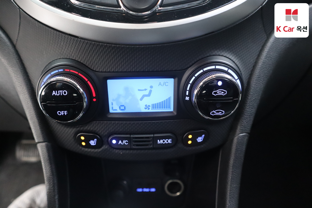 Hyundai Accent 2011 - Image 14