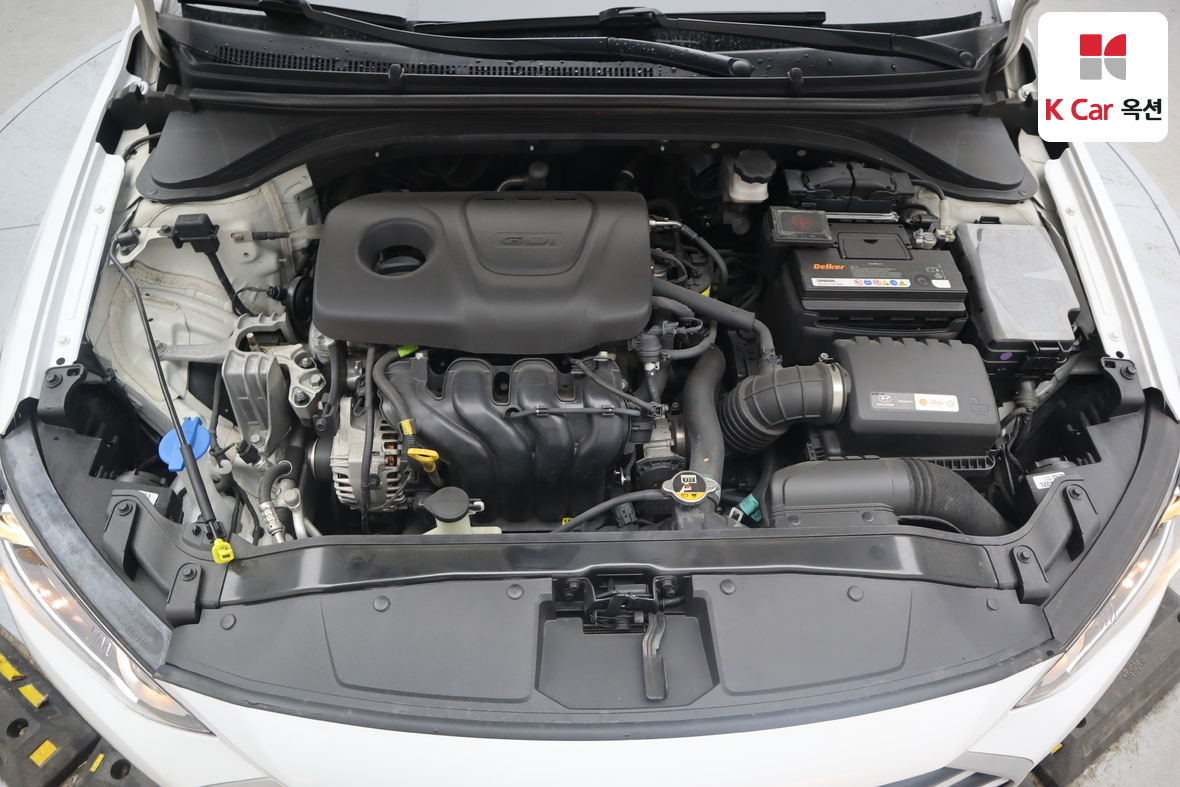 هيونداي إلانترا 2018 - صورة 31