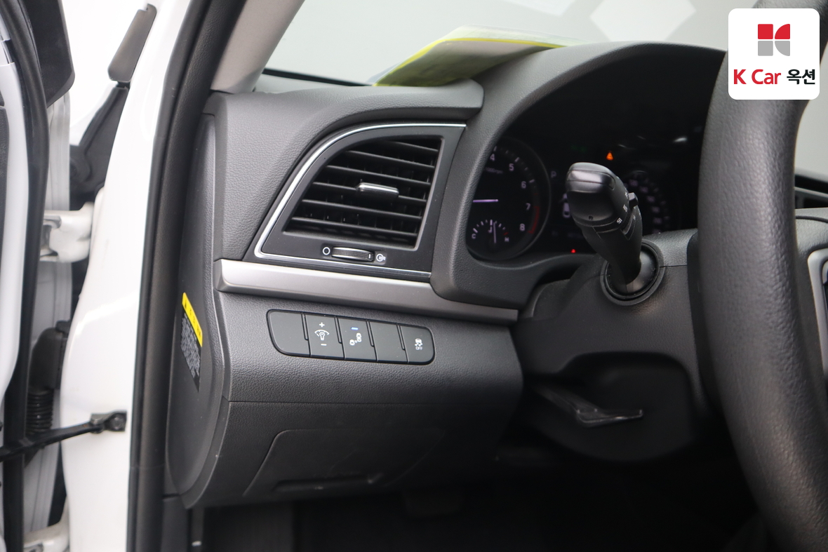 هيونداي إلانترا 2018 - صورة 9