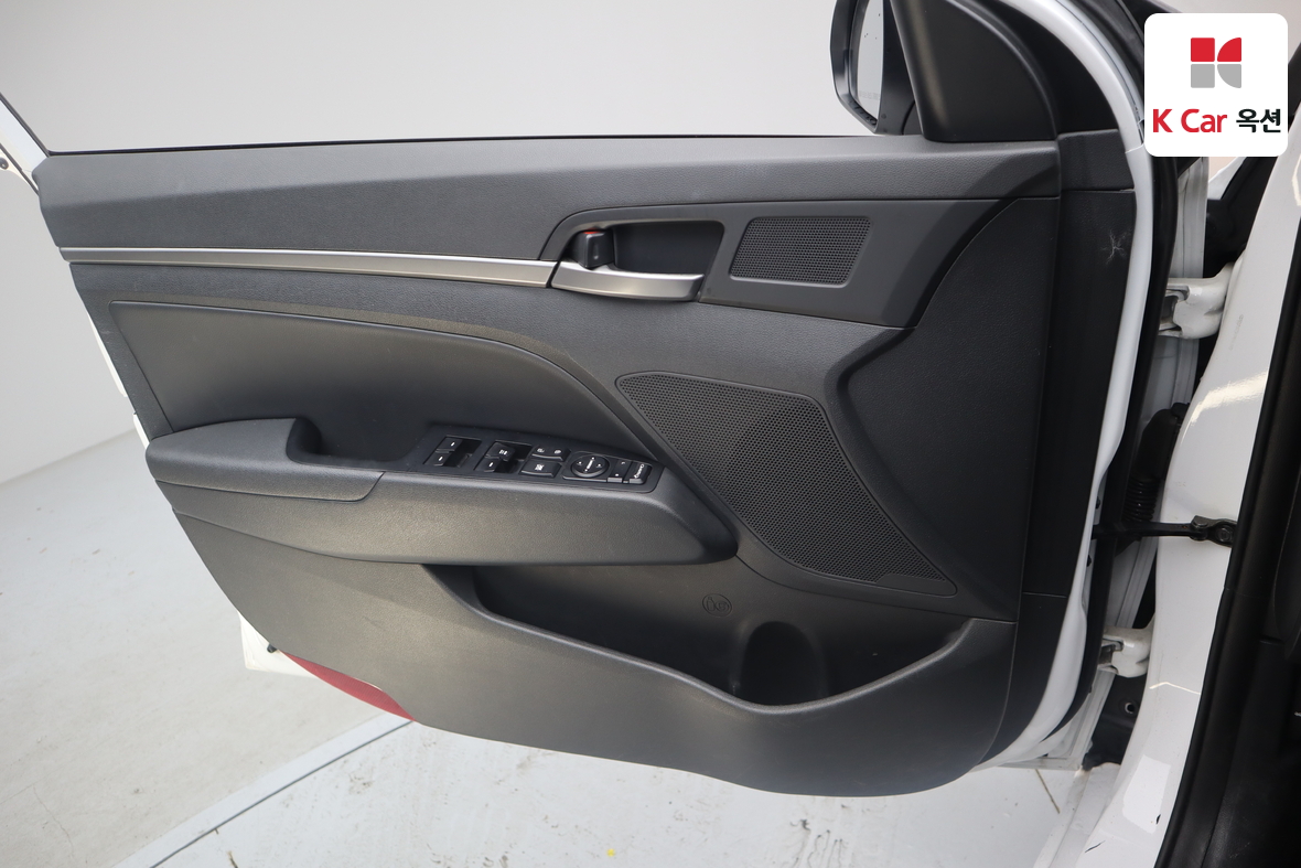 هيونداي إلانترا 2018 - صورة 8