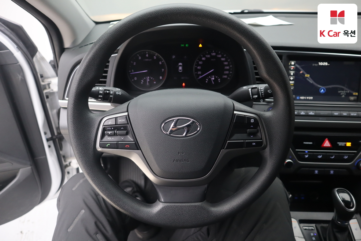 هيونداي إلانترا 2018 - صورة 10