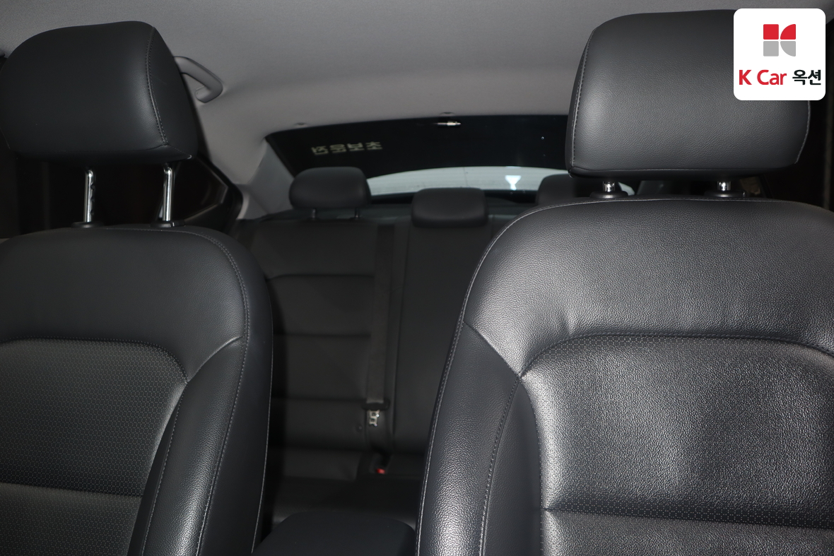 هيونداي إلانترا 2018 - صورة 18