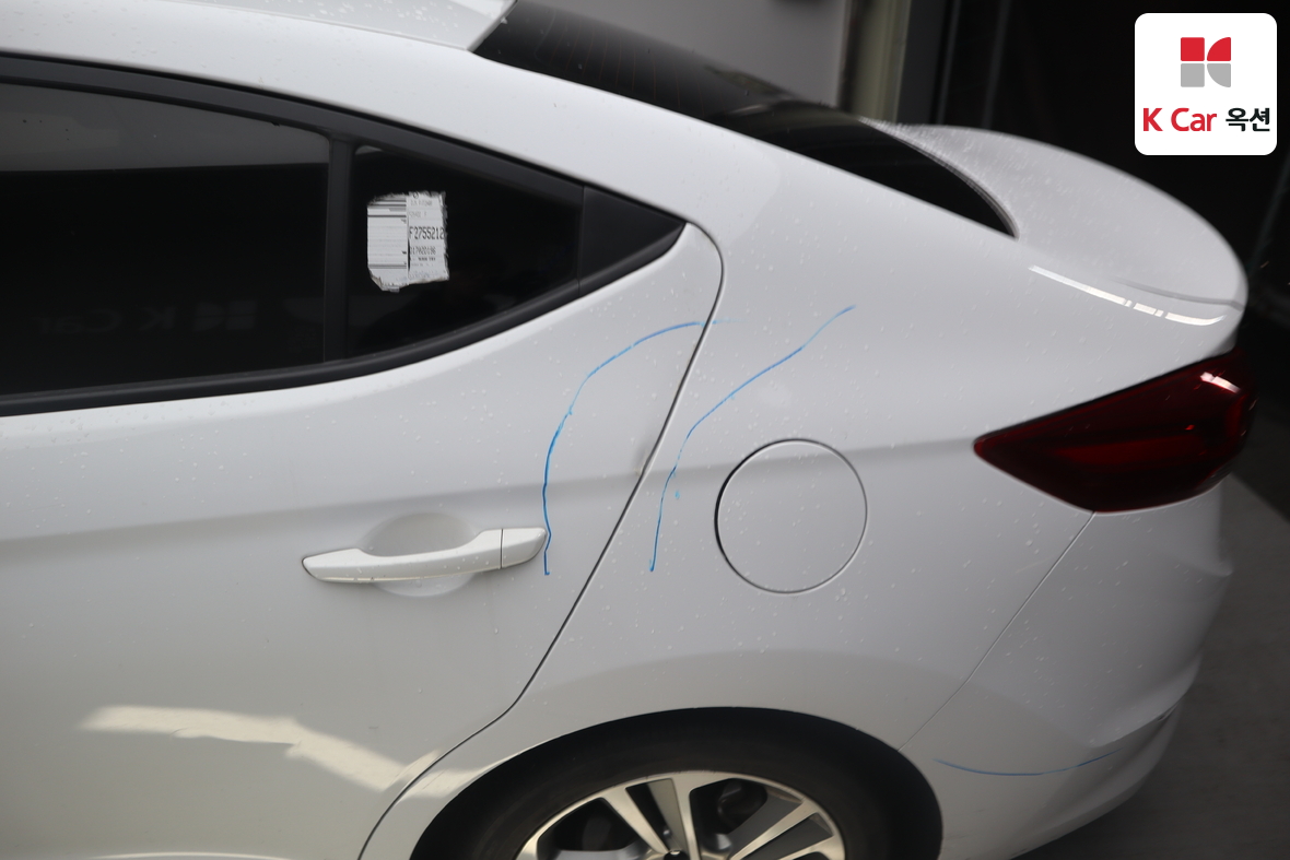 هيونداي إلانترا 2018 - صورة 38