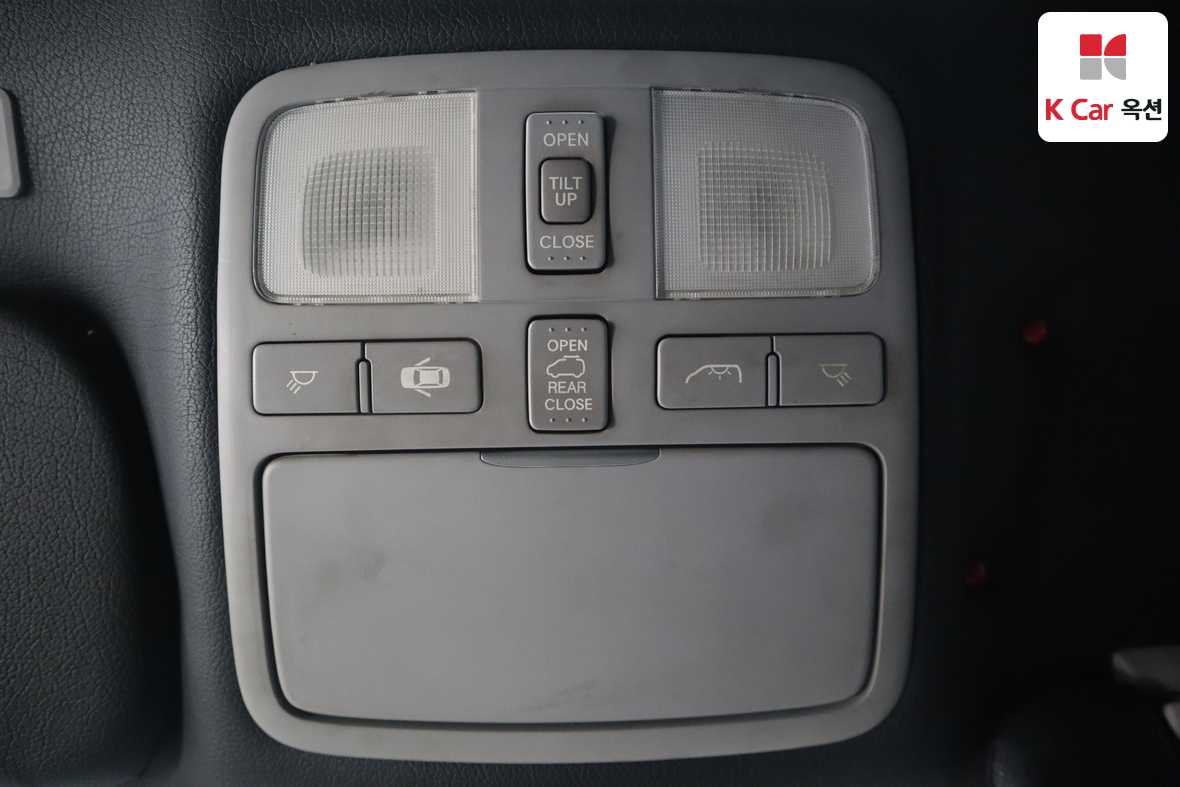 Hyundai Grand Starex 2014 - Image 13