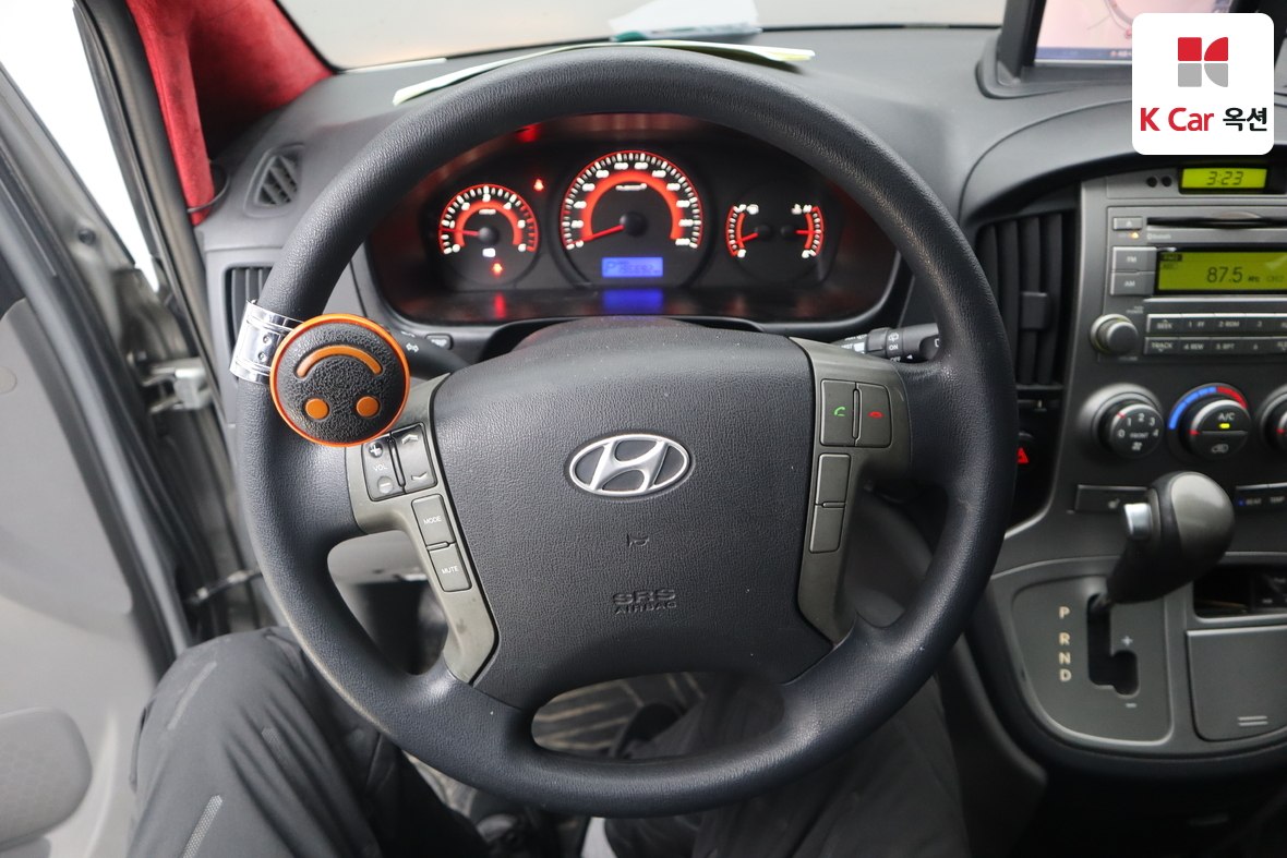 Hyundai Grand Starex 2014 - Image 10