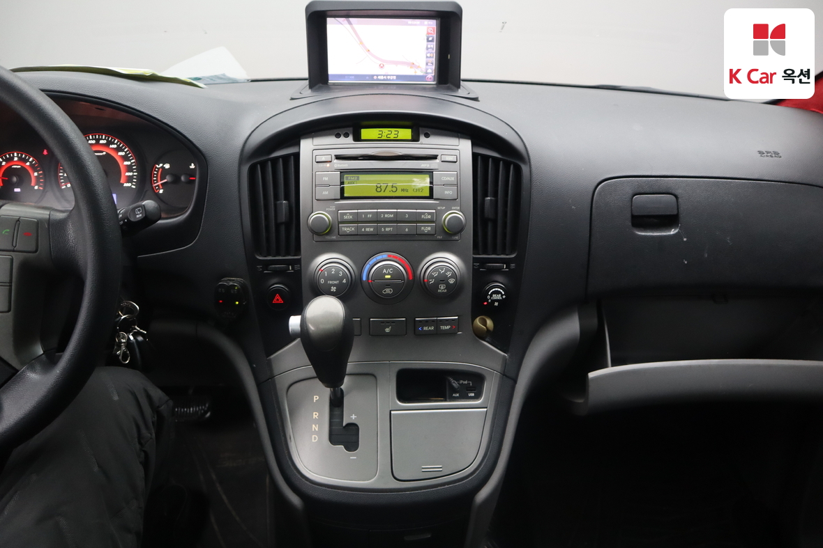 Hyundai Grand Starex 2014 - Image 6