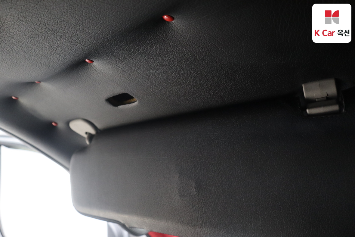 Hyundai Grand Starex 2014 - Image 20