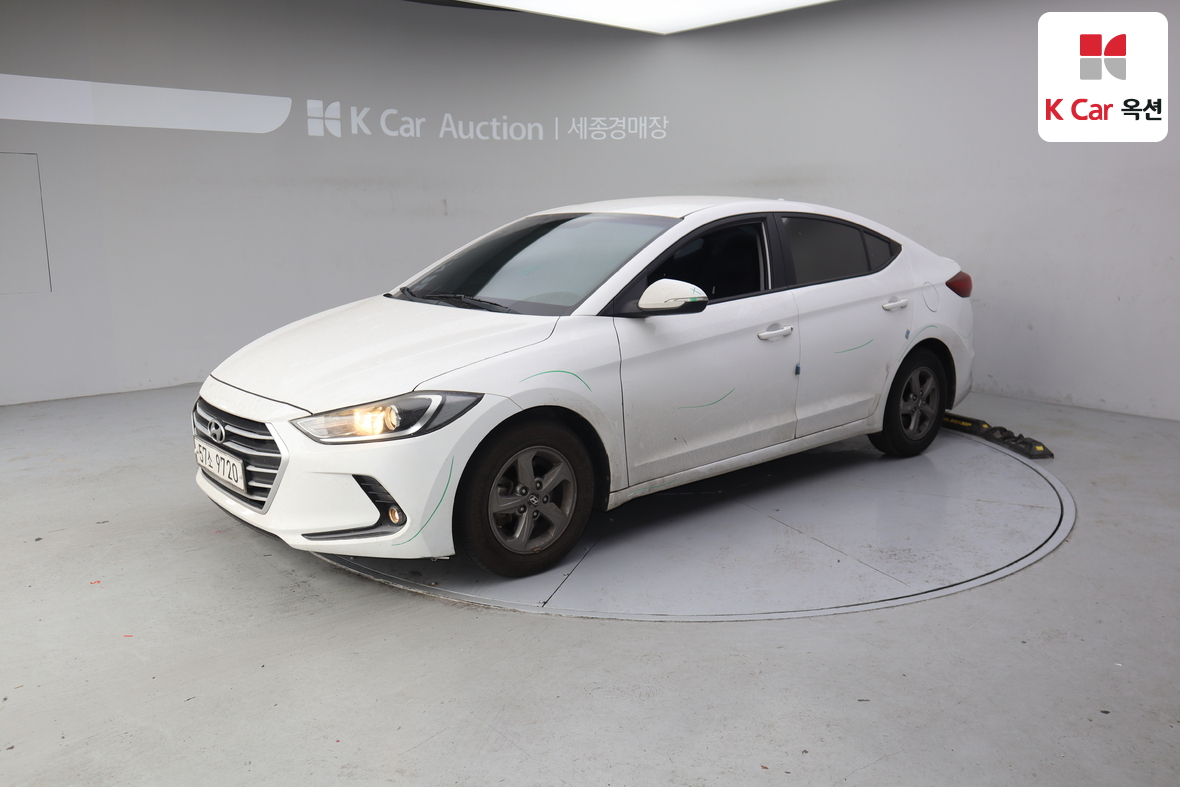 Hyundai Elantra 2016 - Image 1