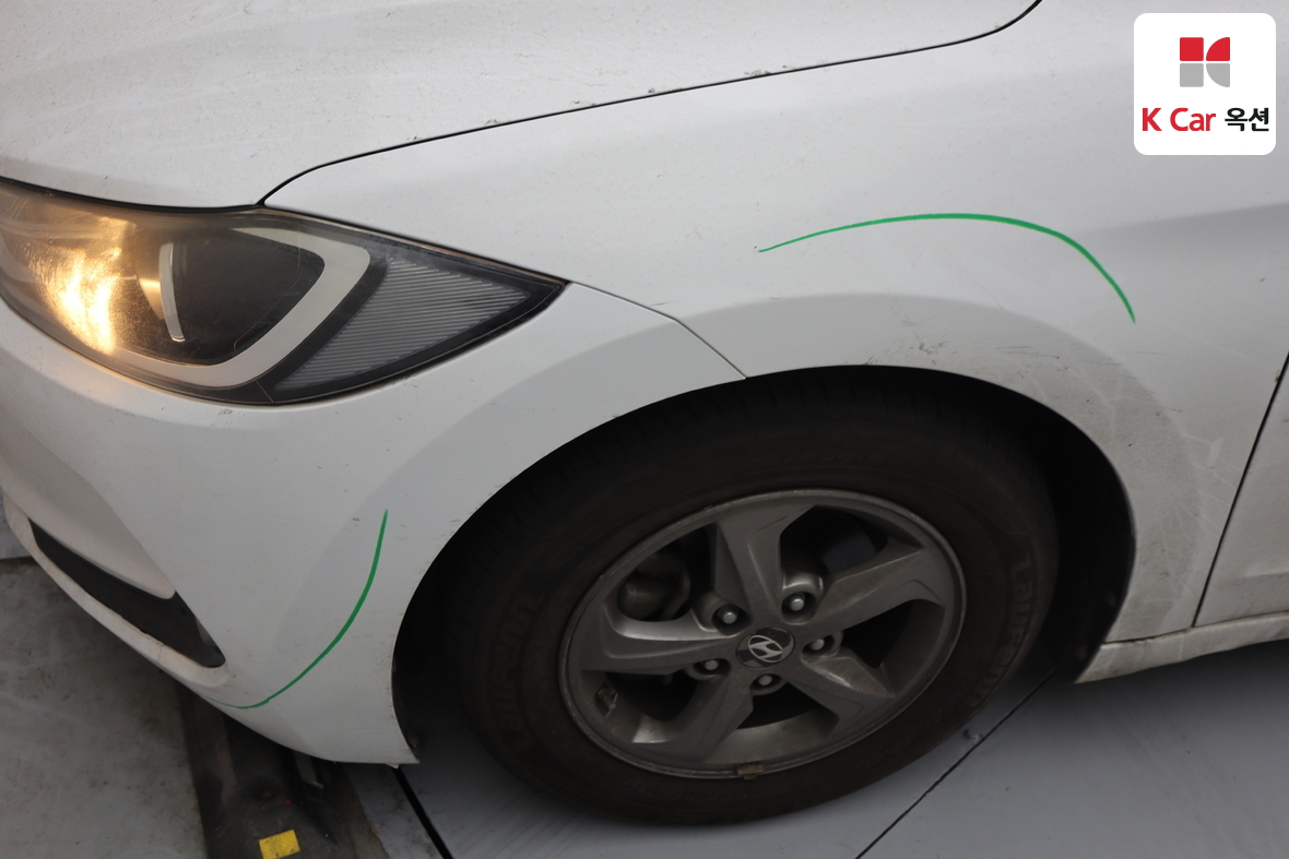 Hyundai Elantra 2016 - Image 32