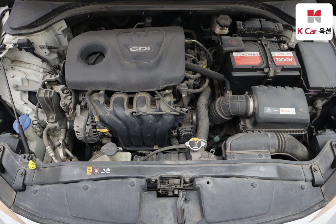 Hyundai Elantra 2016 - Image 30