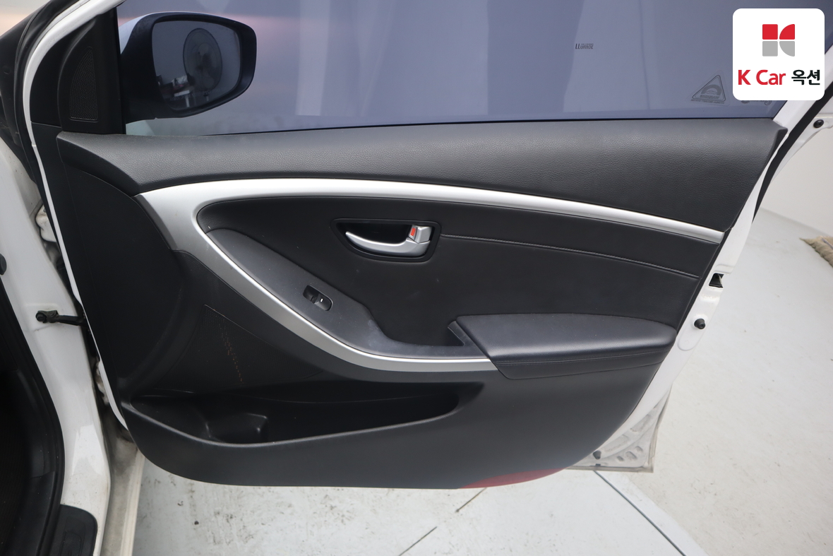 Hyundai i30 2014 - Image 30