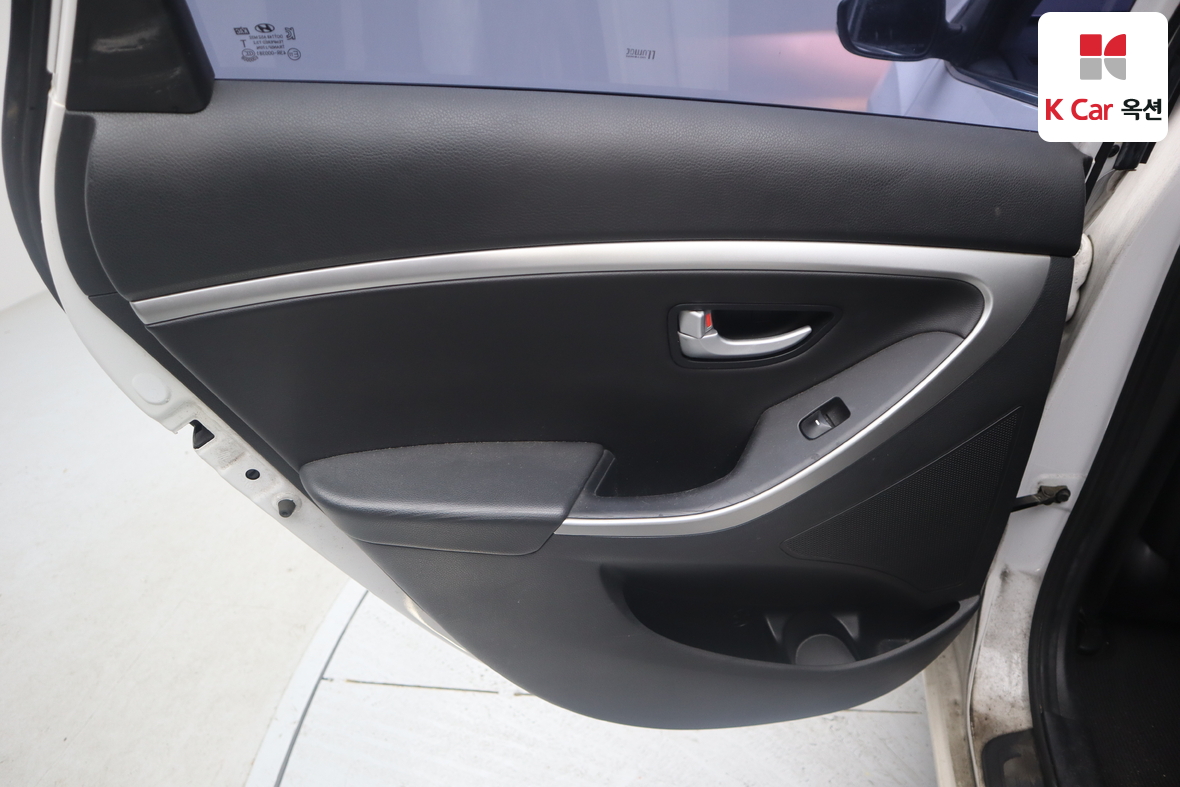 Hyundai i30 2014 - Image 21