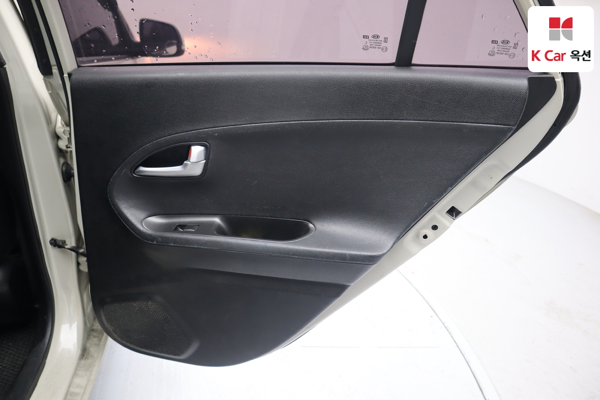 Kia Morning 2015 - Image 27