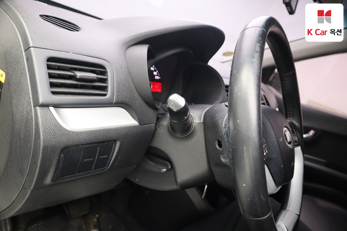 Kia Morning 2015 - Image 9