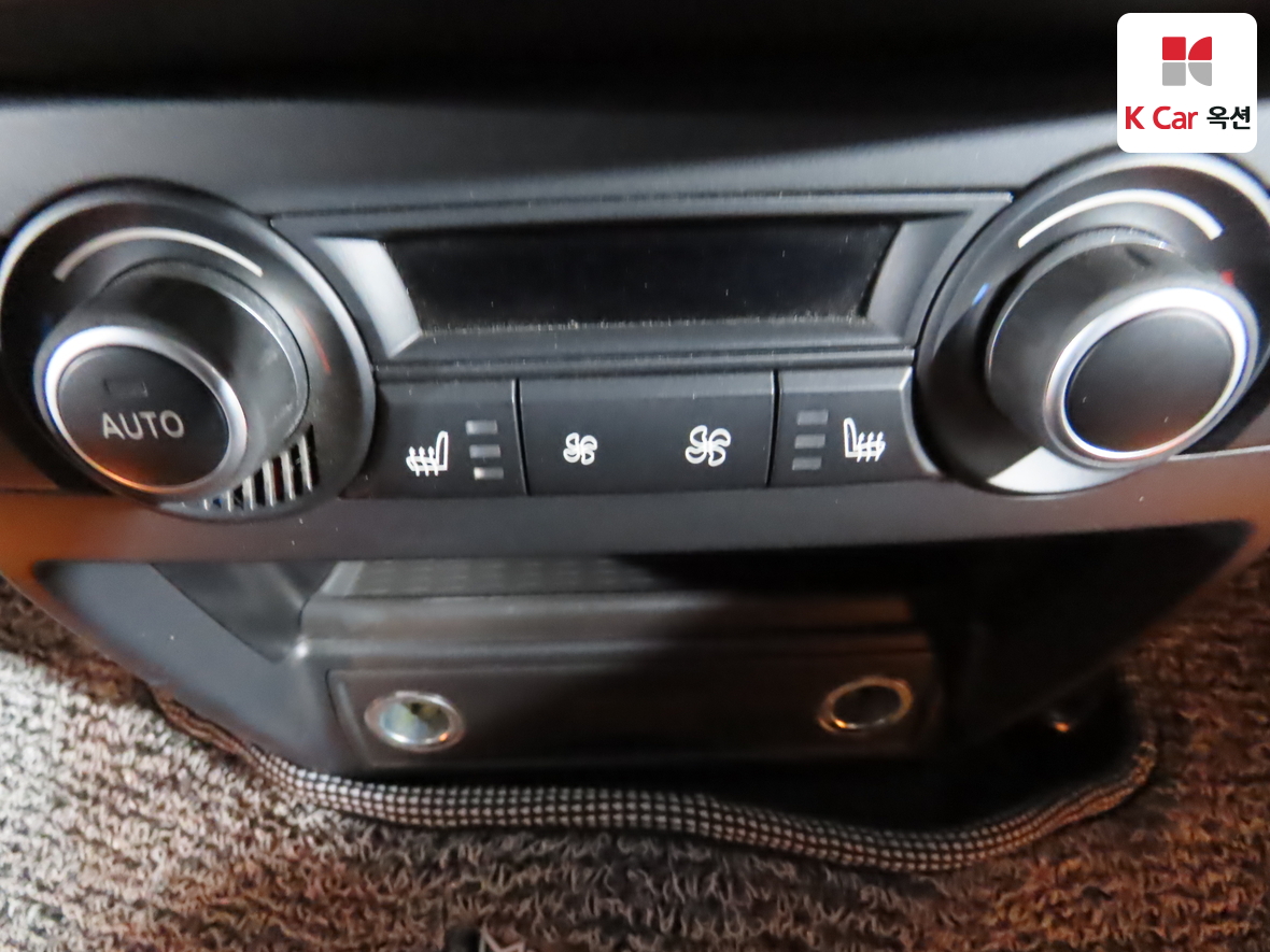 BMW X6 2011 - Image 26