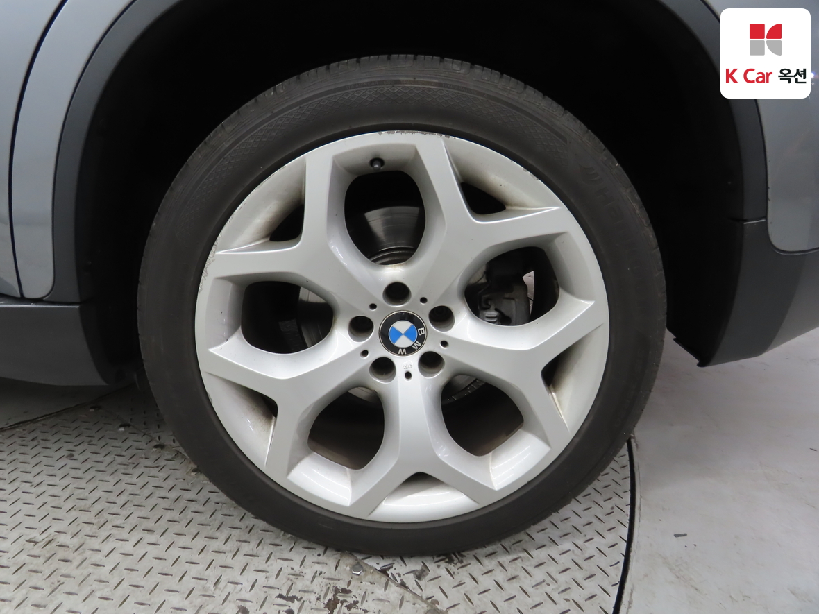 BMW X6 2011 - Image 47